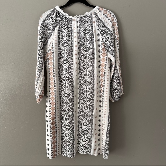 Blue Rain Francesca's Peasant Boho Bubble Sleeve Shift Dress | White/Bronze/Blk - Picture 7 of 10